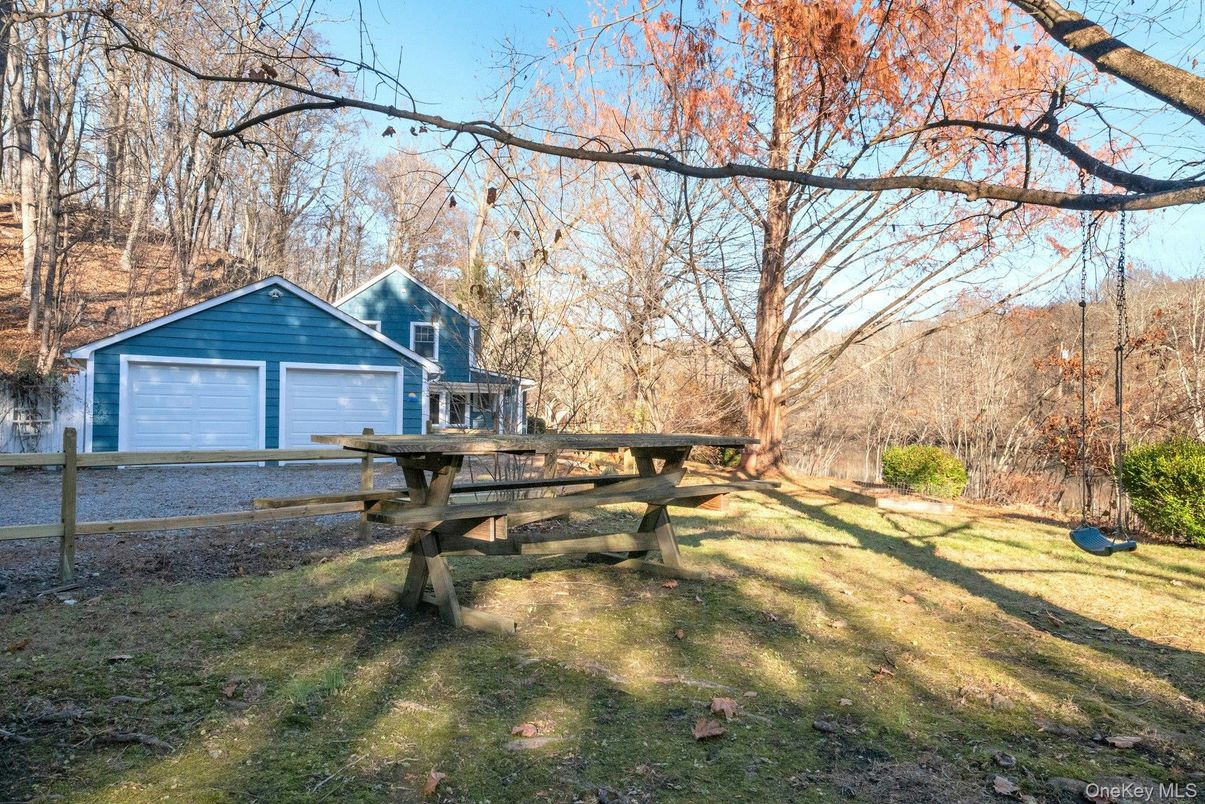 Backyard, Detached Garage, Exterior