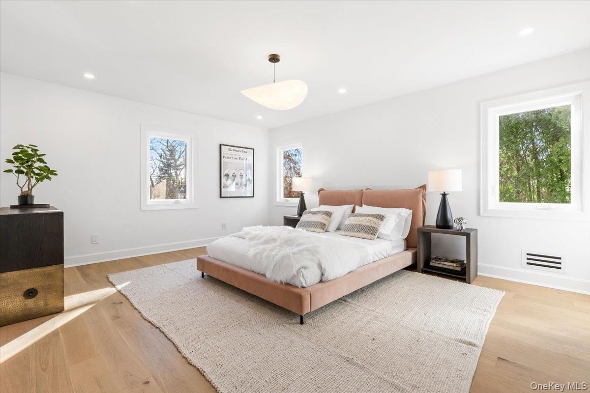 Bedroom, Interior, Pendant Lights, Recessed Lighting, Wood Texture Flooring