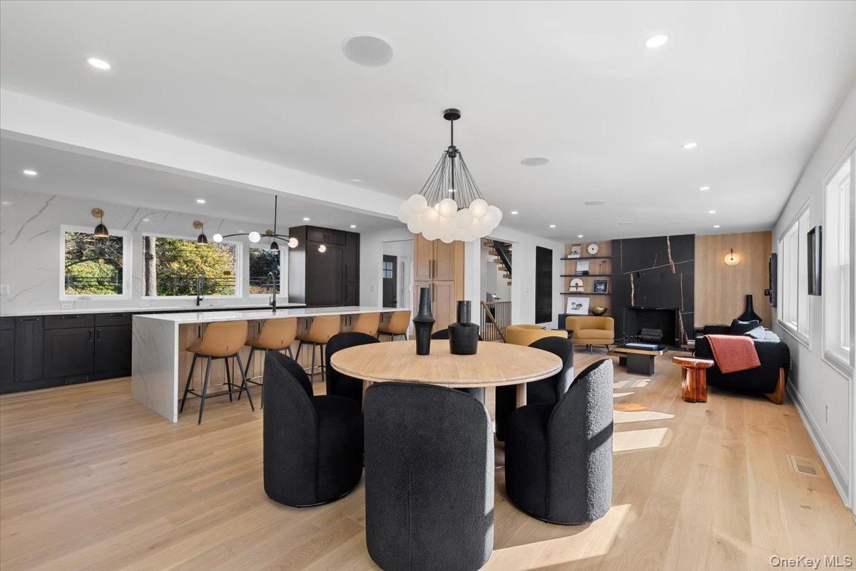 Dining room, Interior, Kitchen, Living room, Pendant Lights, Recessed Lighting, Wood Texture Flooring