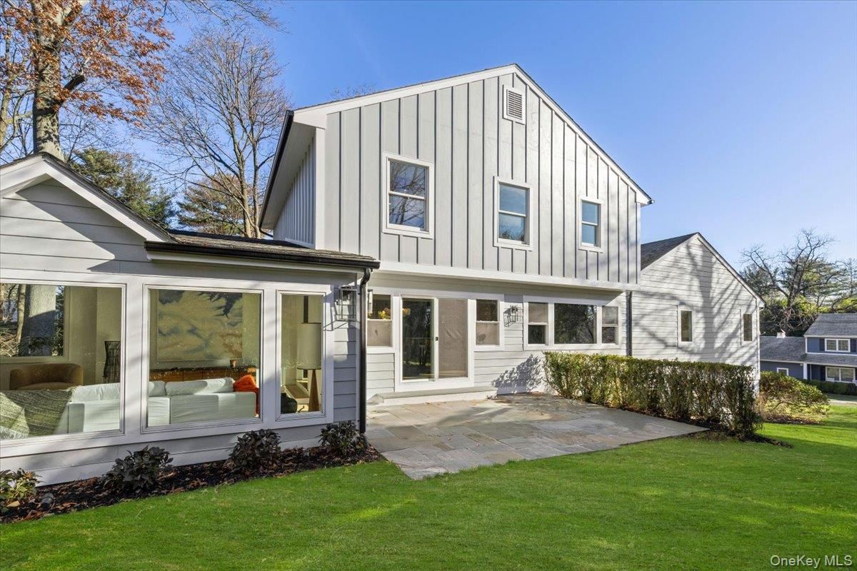 Exterior, Facade, Farmhouse