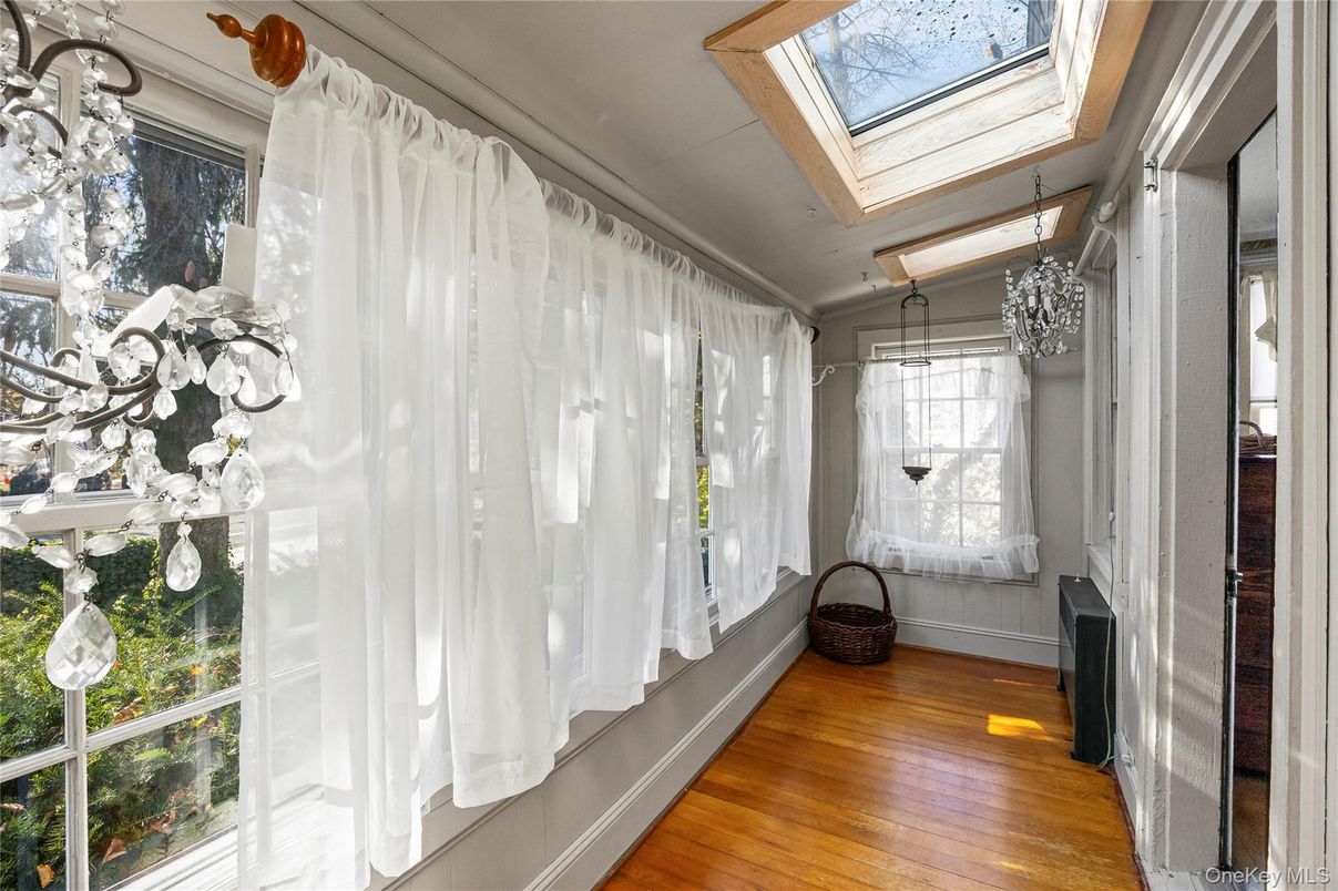Interior, Sun Room, Wood Texture Flooring