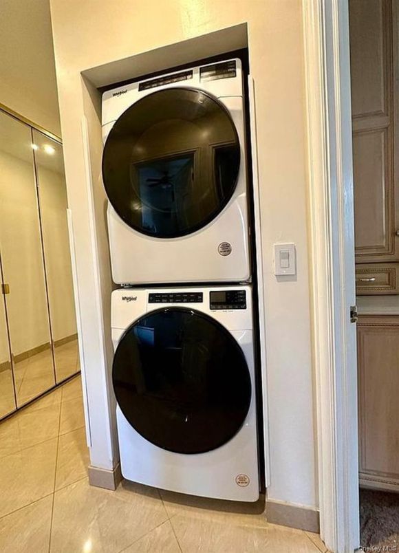 Interior, Utility Closets, Washer