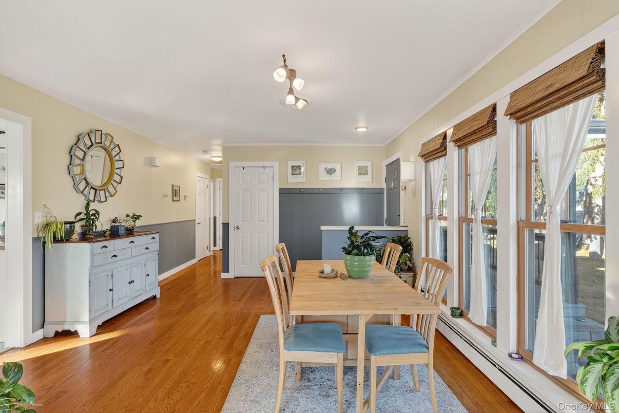 Dining room, Interior, Recessed Lighting, Wood Texture Flooring