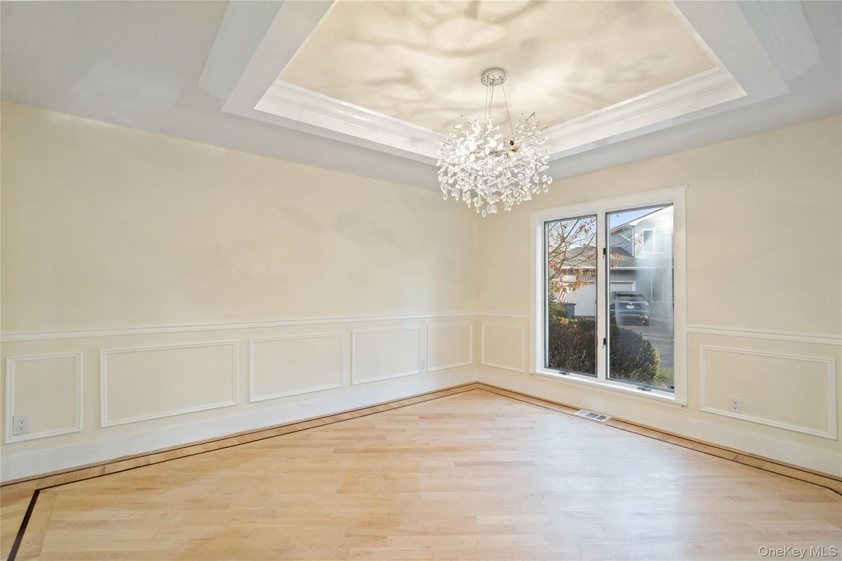 Chandelier, Empty room, Interior, Wood Texture Flooring