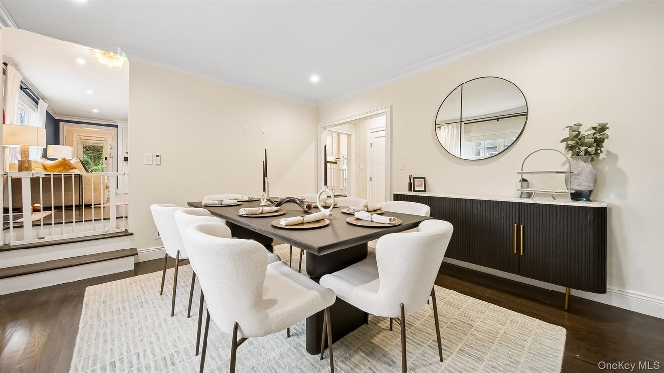 Dining room, Interior, Recessed Lighting, Wood Texture Flooring
