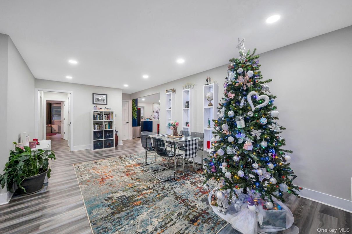 Dining room, Interior, Recessed Lighting, Wood Texture Flooring