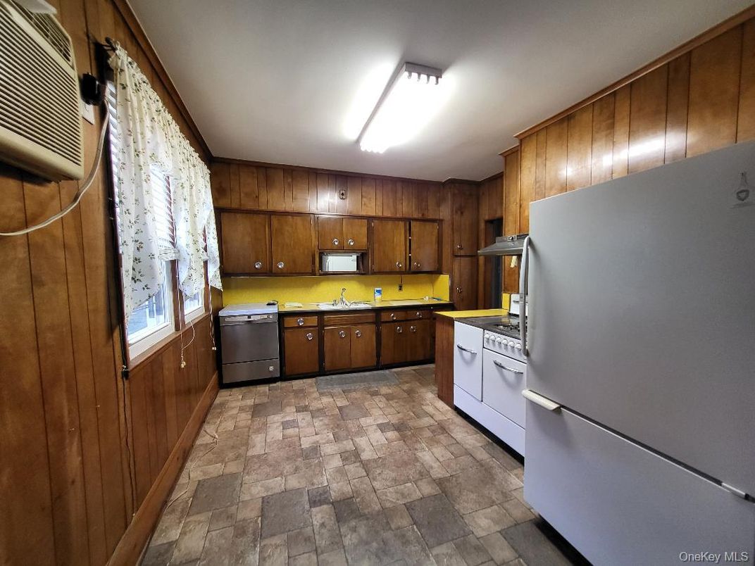 Interior, Kitchen, Wooden Walls
