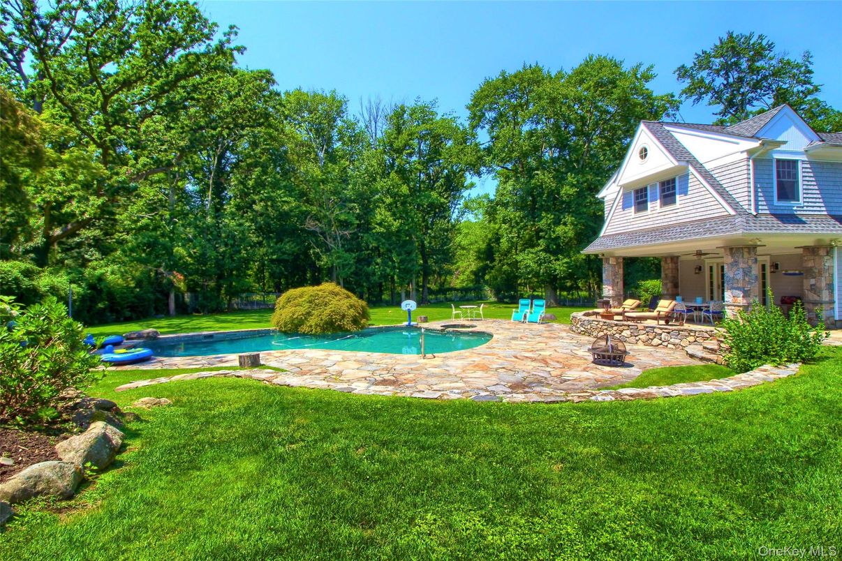 Backyard, Exterior, Pool