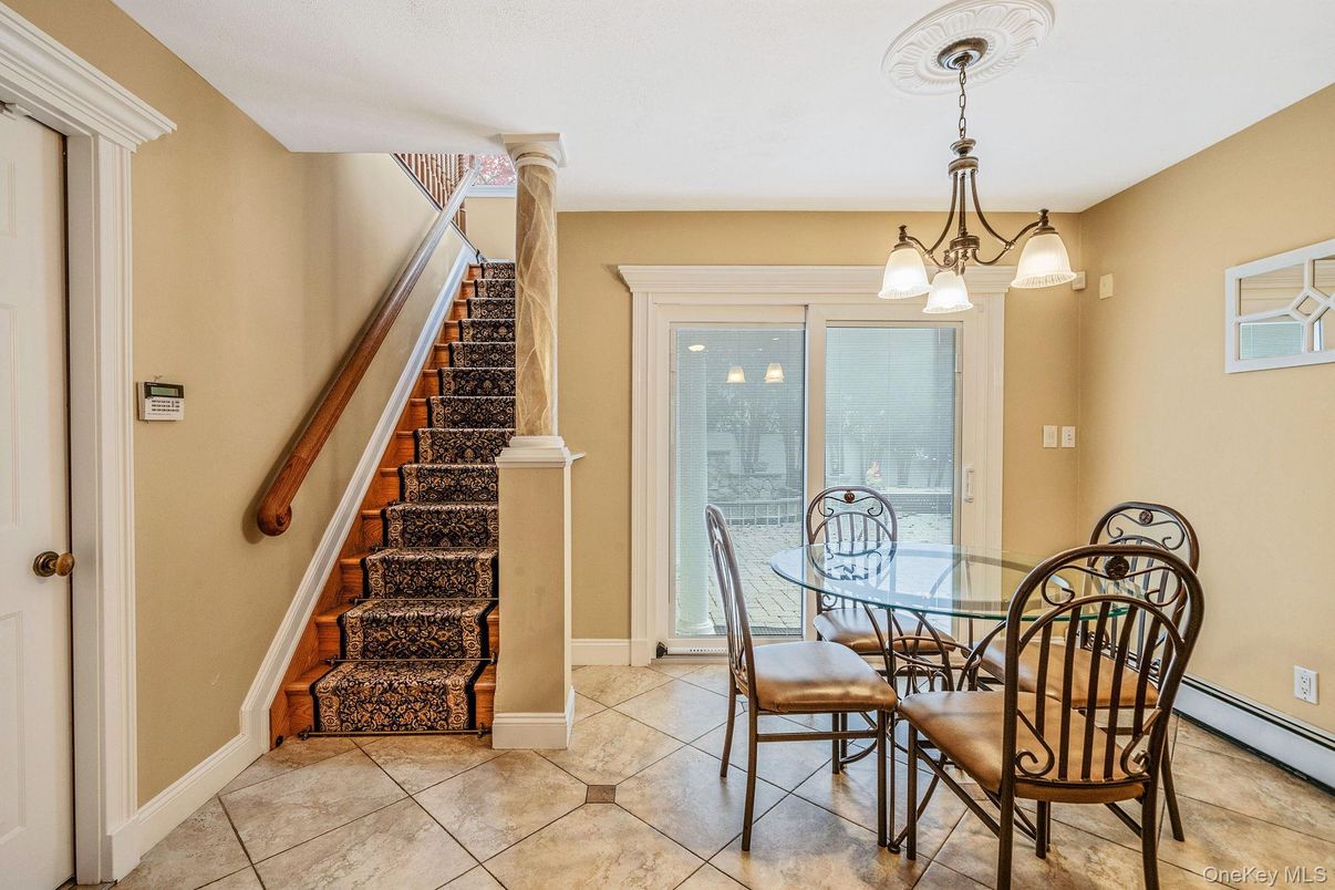 Dining room, Interior, Pendant Lights