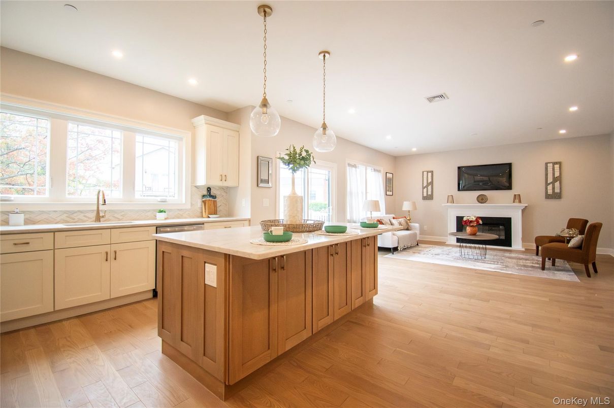 Fireplace, Interior, Kitchen, Living room, Pendant Lights, Recessed Lighting, Wood Texture Flooring