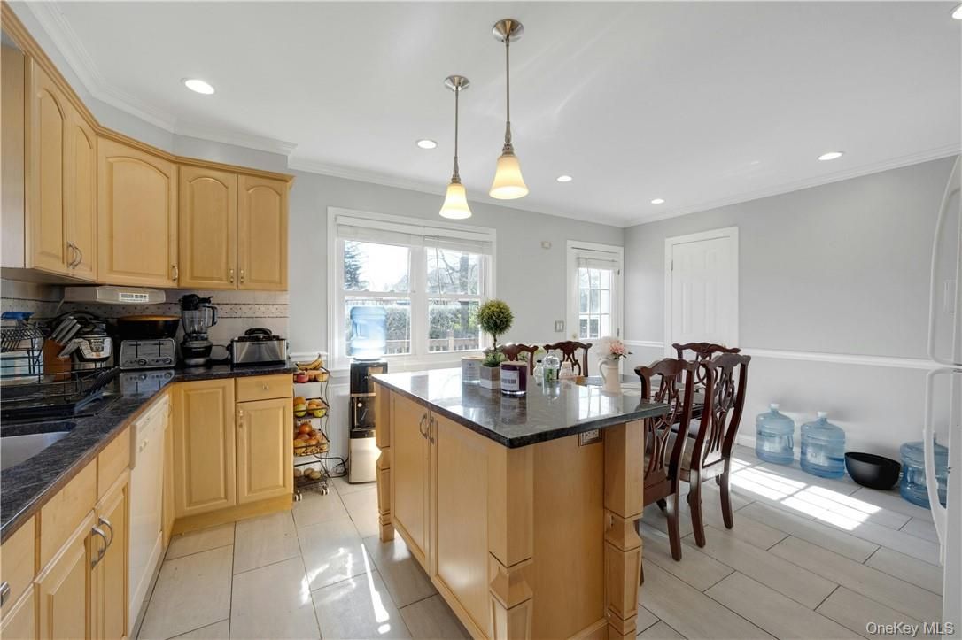 Interior, Kitchen, Pendant Lights, Recessed Lighting