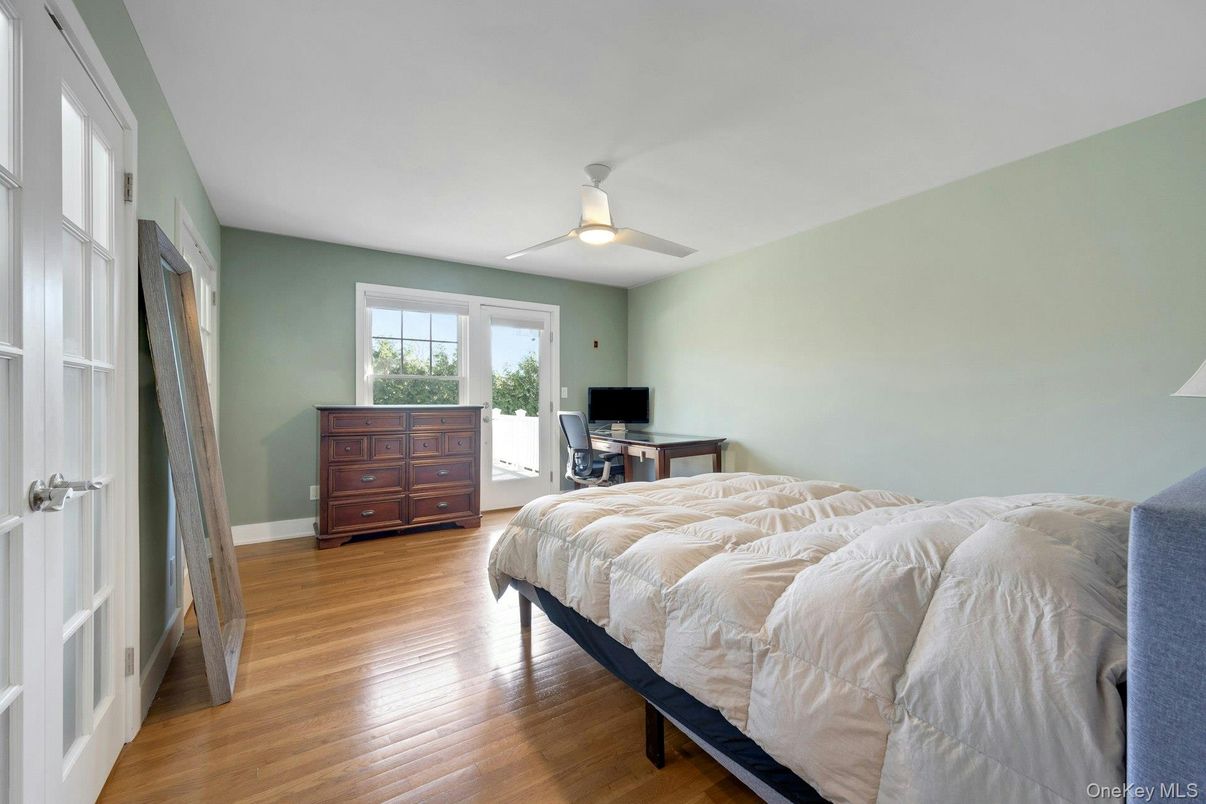 Bedroom, Home Office, Interior, Wood Texture Flooring