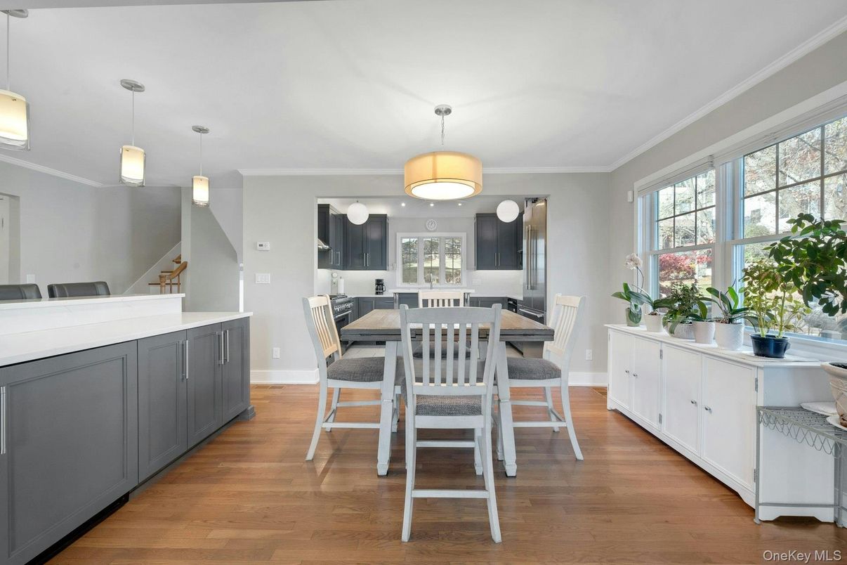 Dining room, Interior, Kitchen, Pendant Lights, Wood Texture Flooring