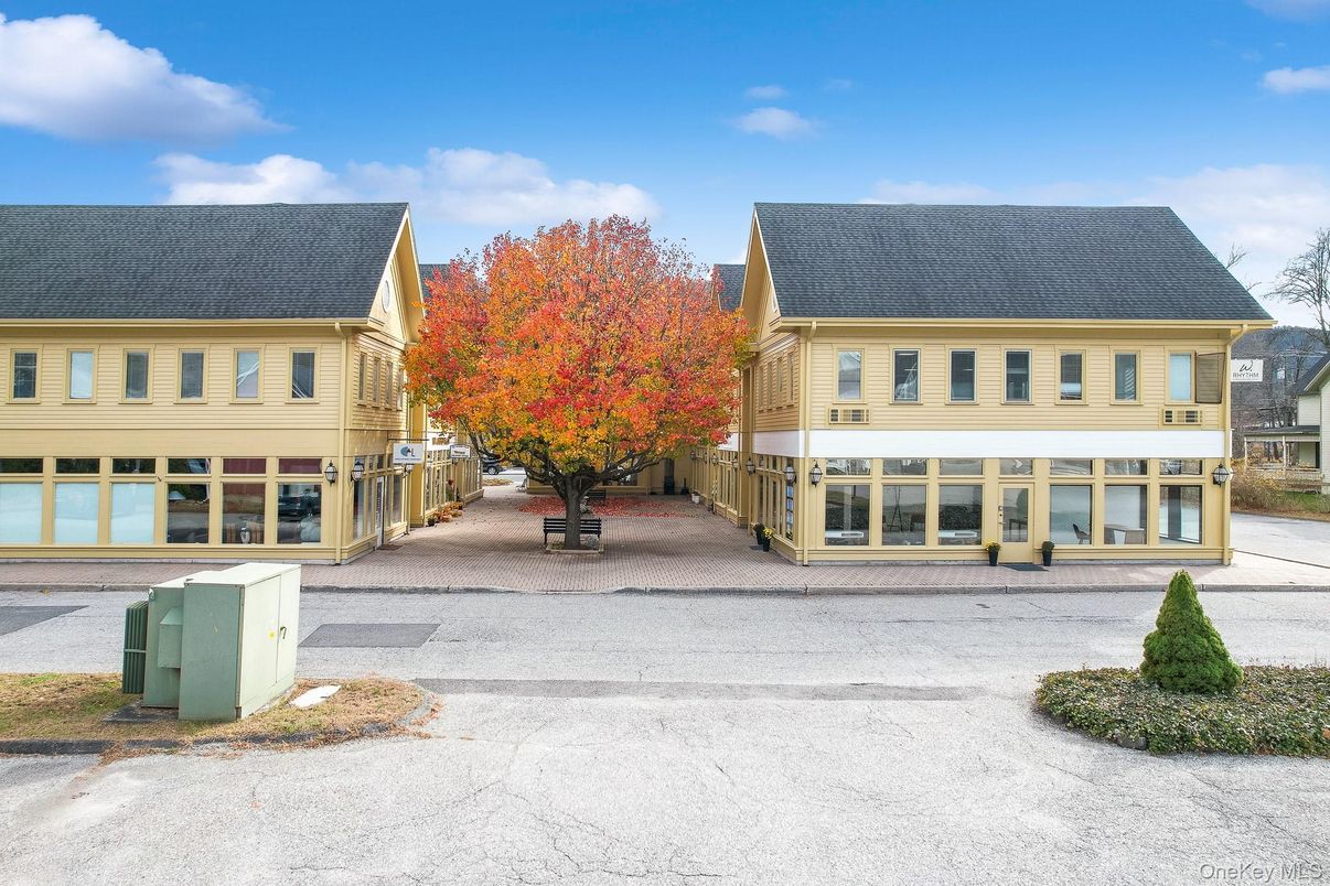 Exterior, Facade, Cape Cod