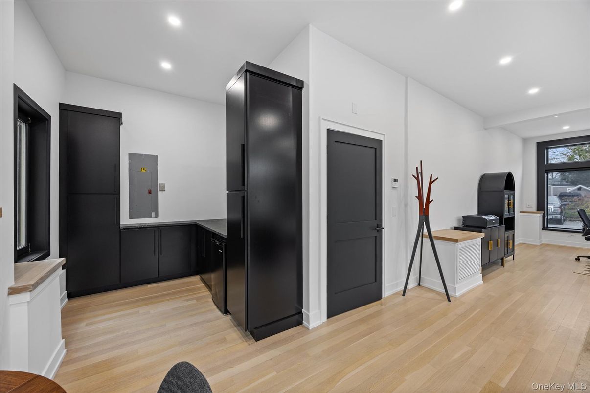 Elevator, Interior, Recessed Lighting, Wood Texture Flooring