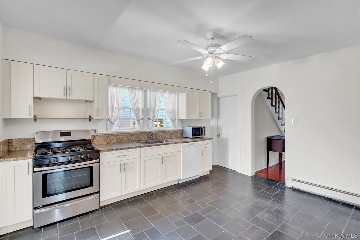 Interior, Kitchen, Stainless Steel Appliances