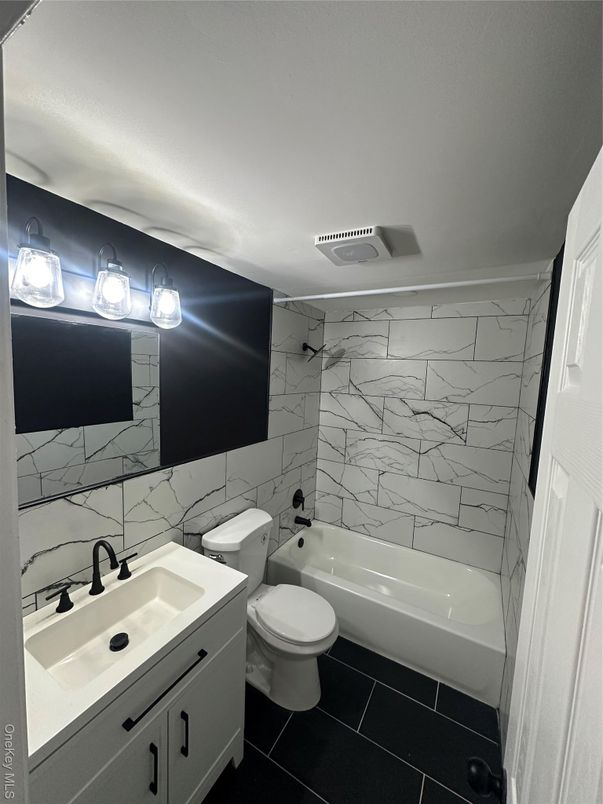 Bathroom, Interior, Marble Walls