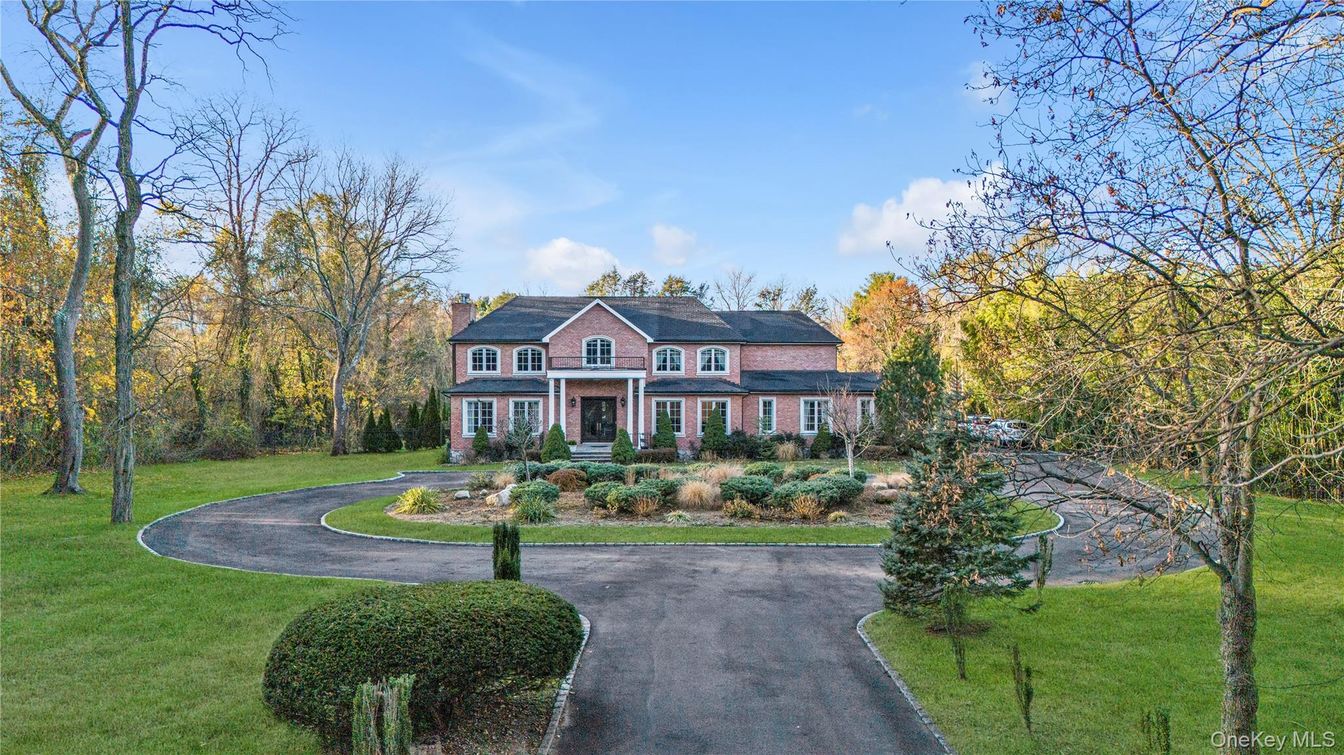 Backyard, Exterior, Facade, French Provincial