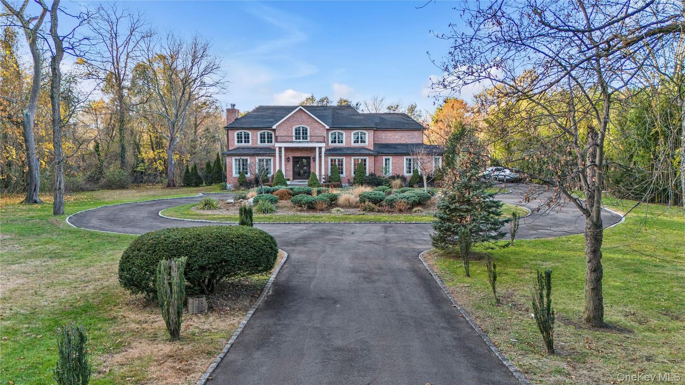Backyard, Exterior, Facade, French Provincial