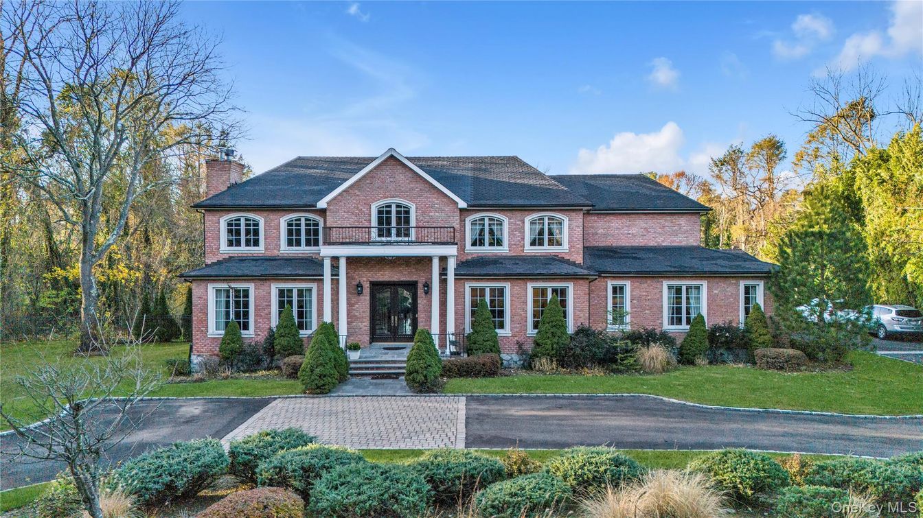 Exterior, Facade, Brick Facade, French Provincial