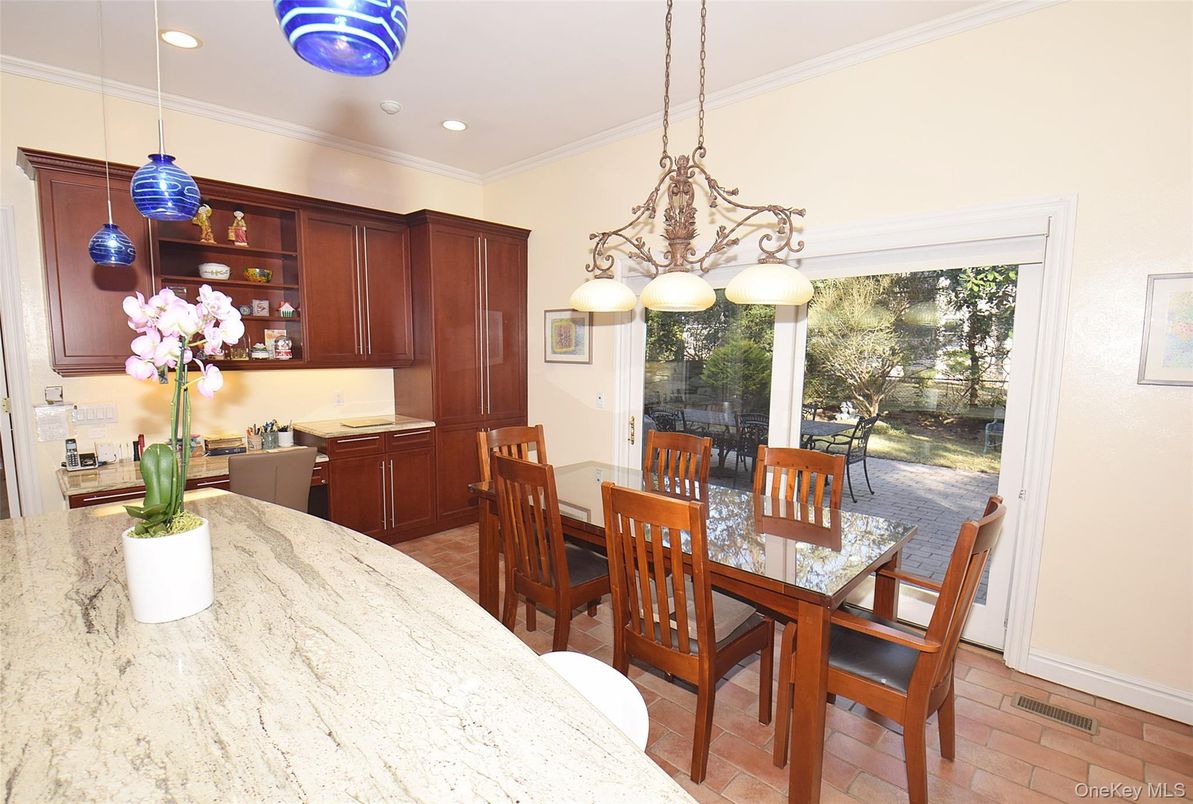 Dining room, Interior, Kitchen, Pendant Lights, Recessed Lighting
