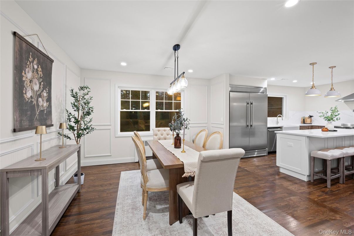 Dining room, Interior, Kitchen, Pendant Lights, Recessed Lighting, Stainless Steel Appliances, Wood Texture Flooring