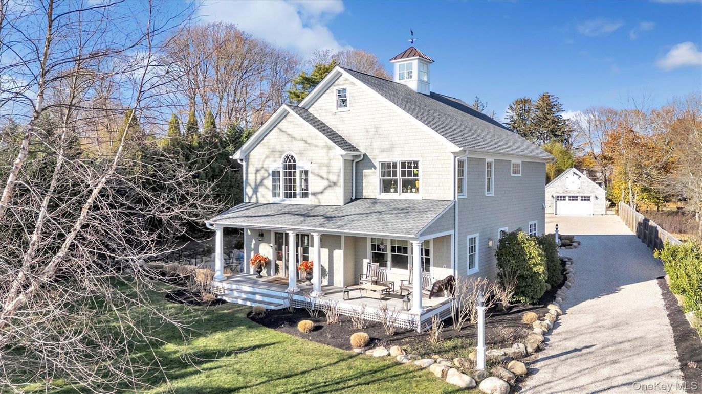 Backyard, Detached Garage, Exterior, Facade, Queen Anne Victorian