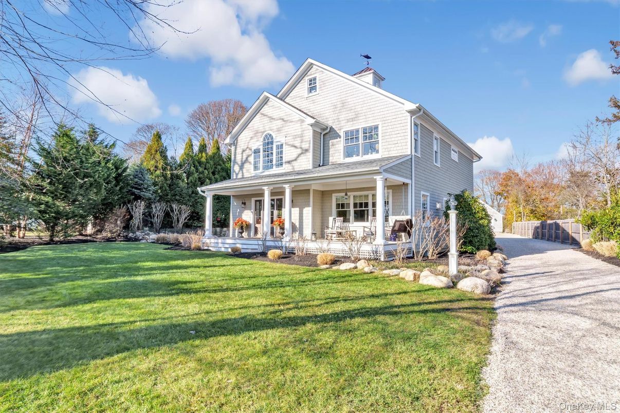 Backyard, Exterior, Facade, Farmhouse