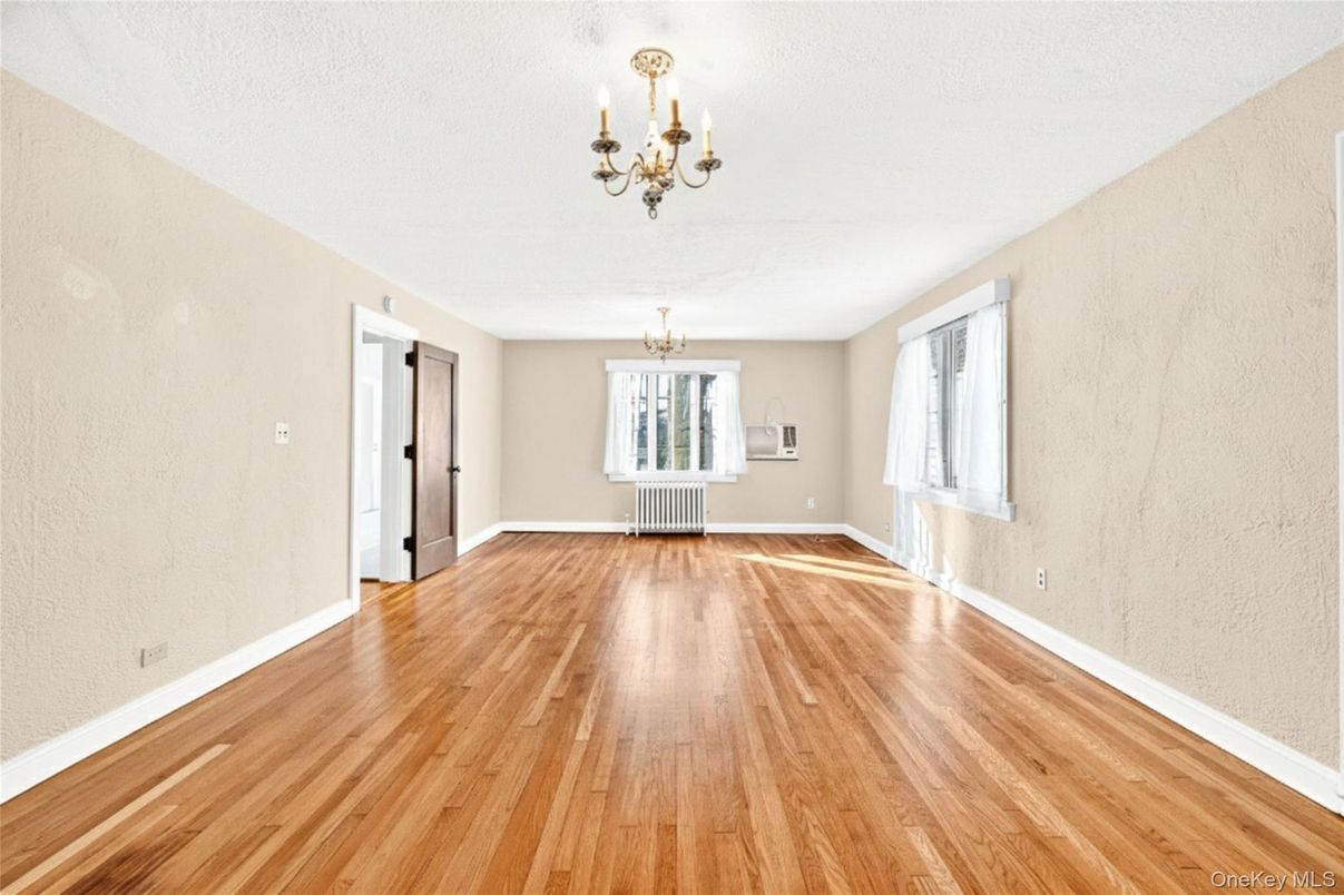 Chandelier, Empty room, Interior, Wood Texture Flooring