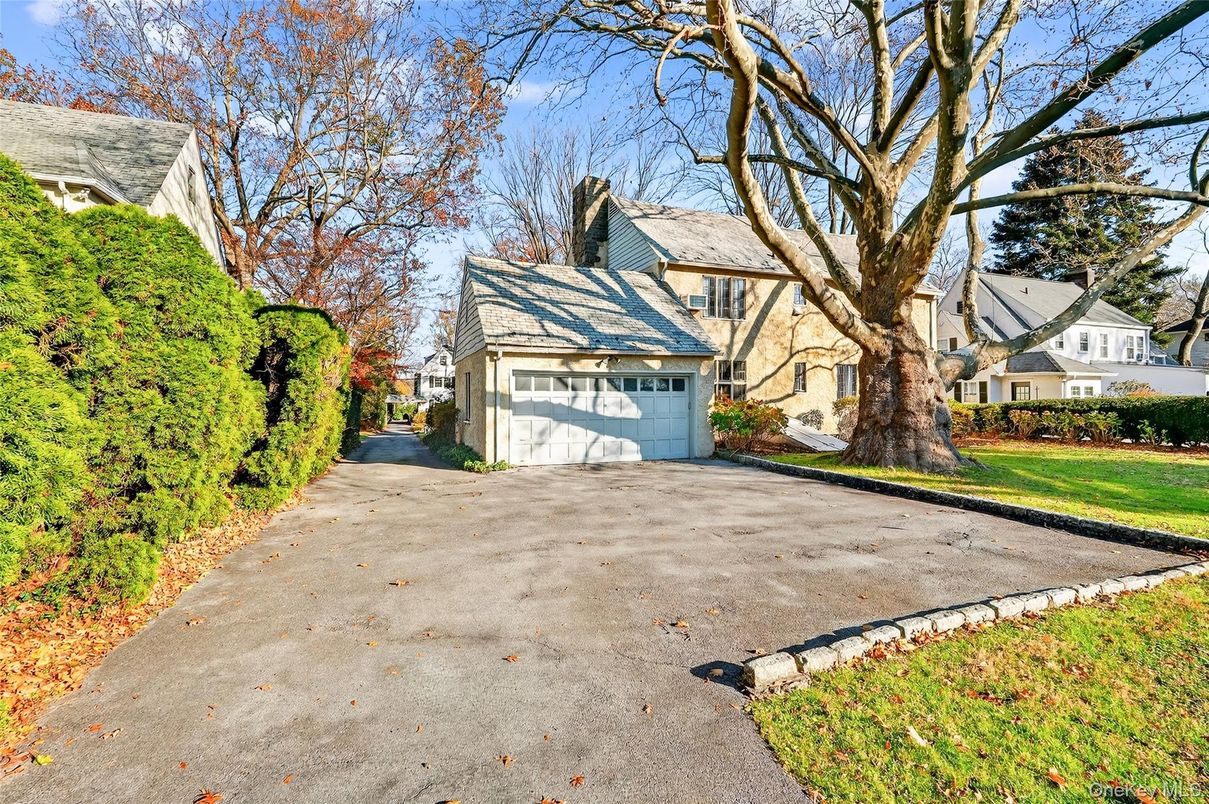 Detached Garage, Exterior