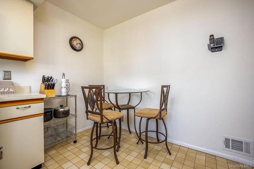 Dining room, Interior