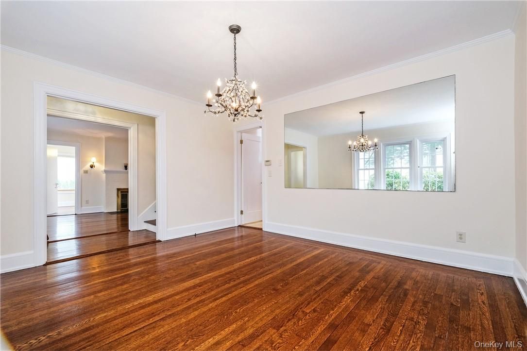 Chandelier, Empty room, Interior, Wood Texture Flooring