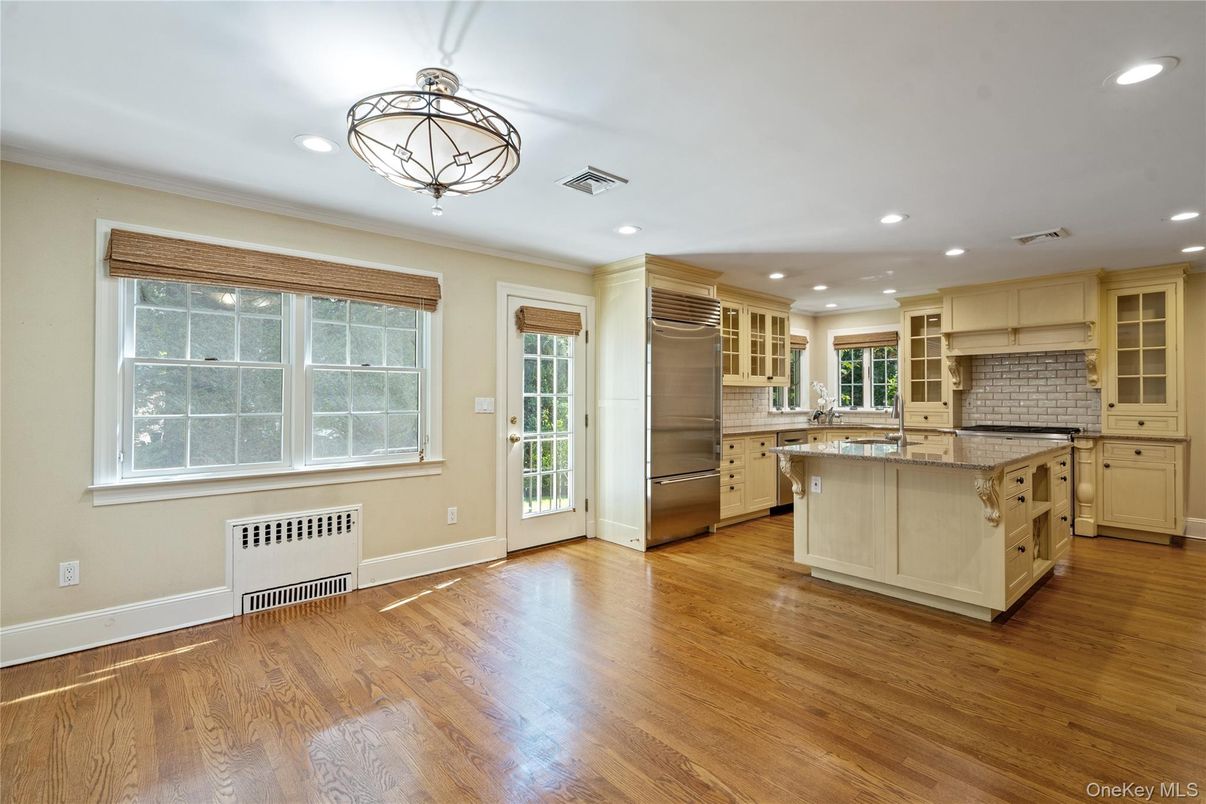 Interior, Kitchen, Recessed Lighting, Wood Texture Flooring