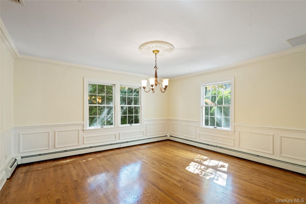 Chandelier, Empty room, Interior, Wood Texture Flooring