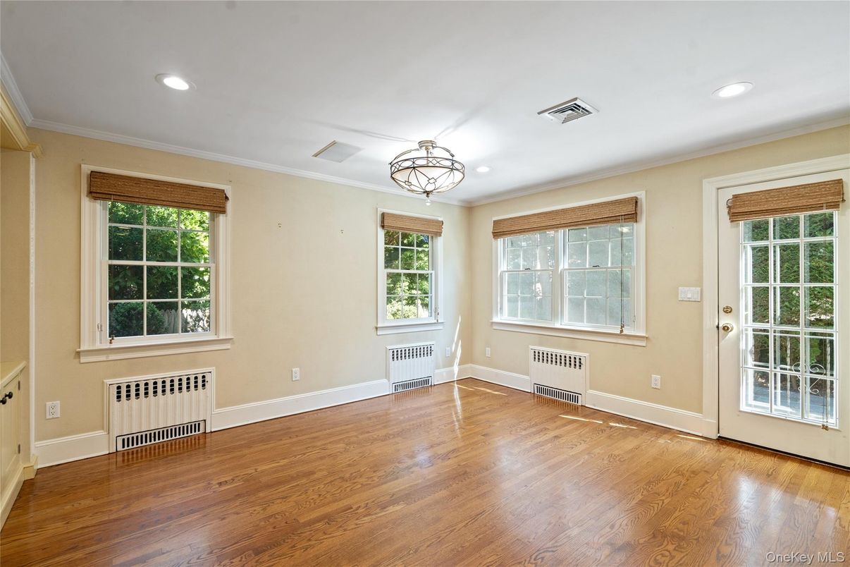 Chandelier, Empty room, Interior, Recessed Lighting, Wood Texture Flooring