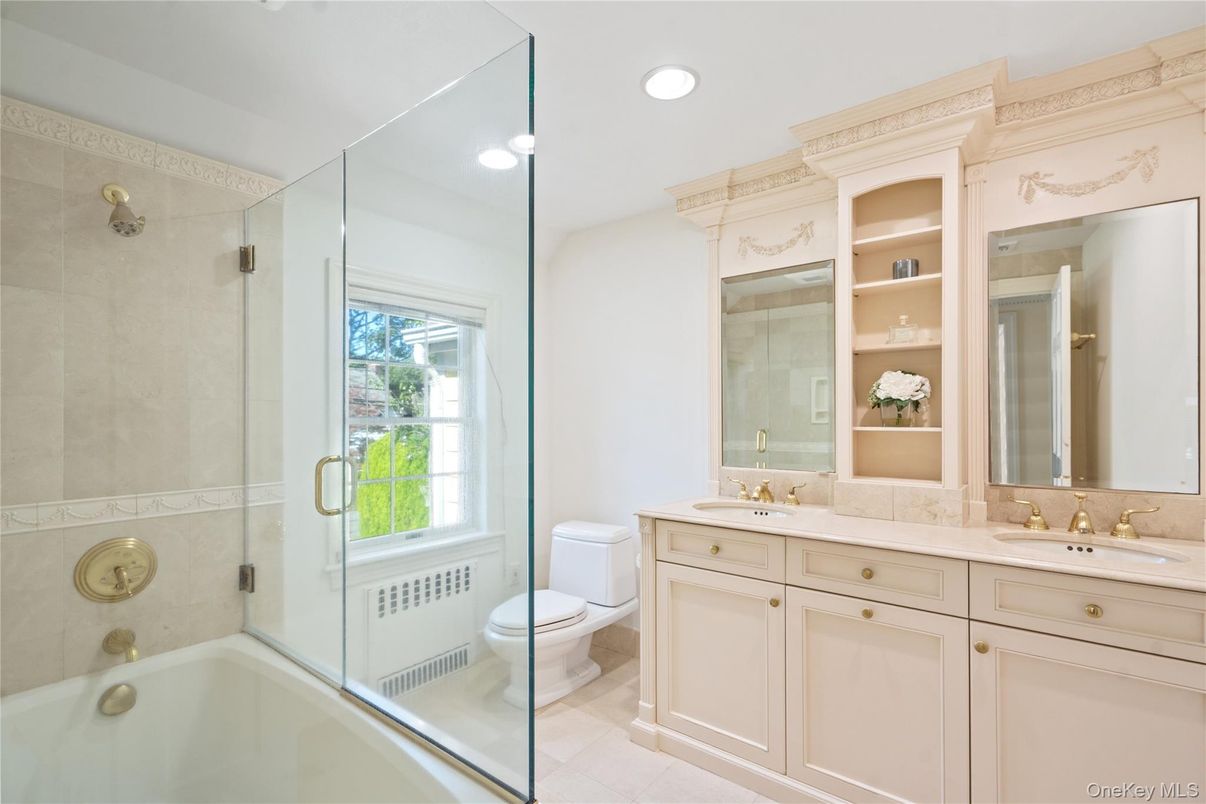 Bathroom, Dual Sink Vanities, Glass Shower, Interior, Recessed Lighting