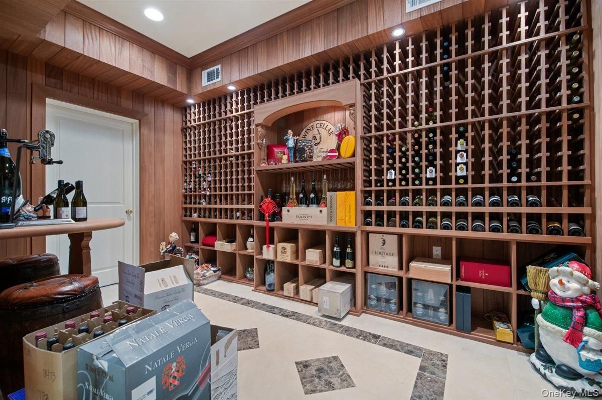Interior, Recessed Lighting, Wine Storage