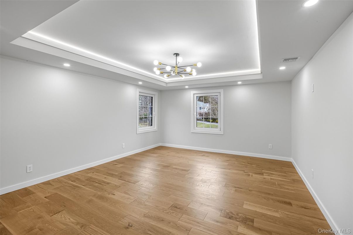 Empty room, Interior, Pendant Lights, Recessed Lighting, Wood Texture Flooring