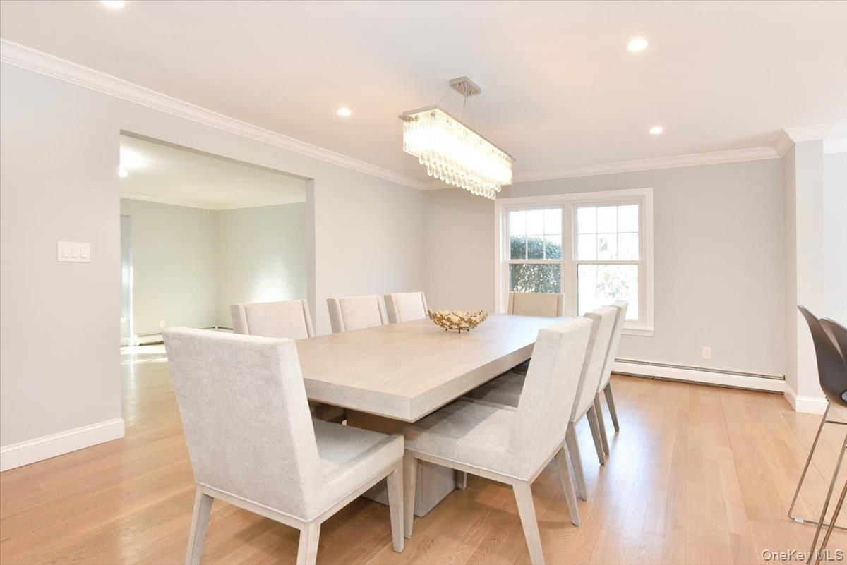 Chandelier, Dining room, Interior, Recessed Lighting, Wood Texture Flooring
