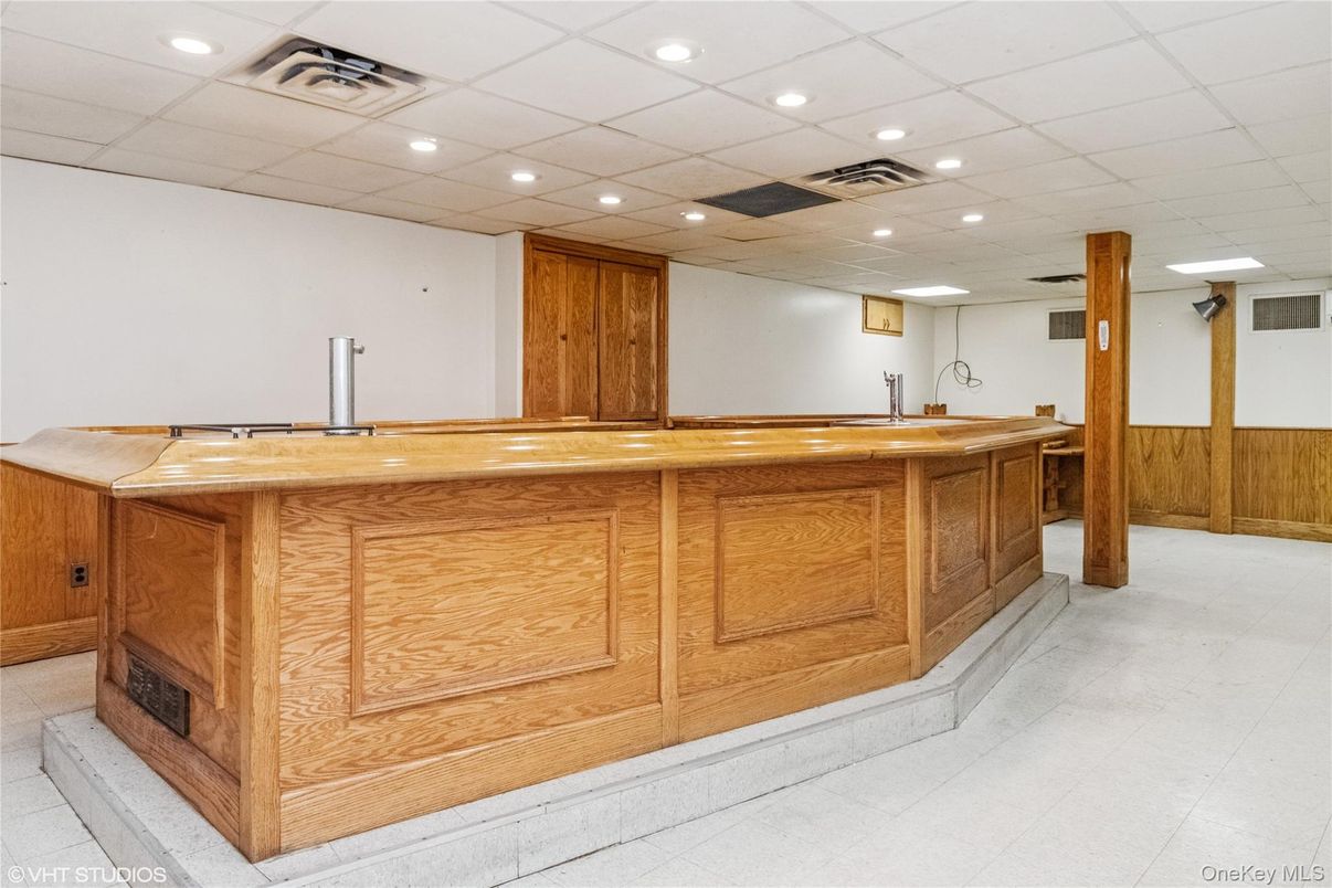 Hot Tub, Interior, Recessed Lighting, Wooden Walls