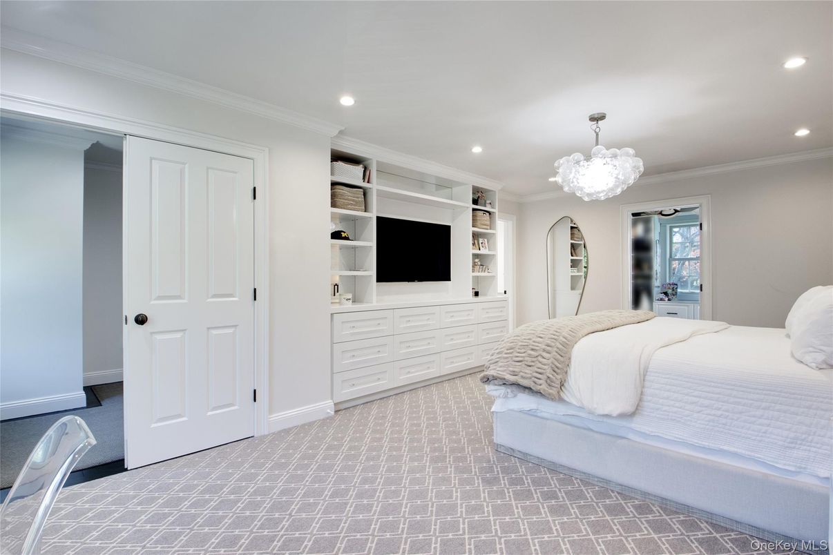 Bedroom, Chandelier, Interior, Recessed Lighting