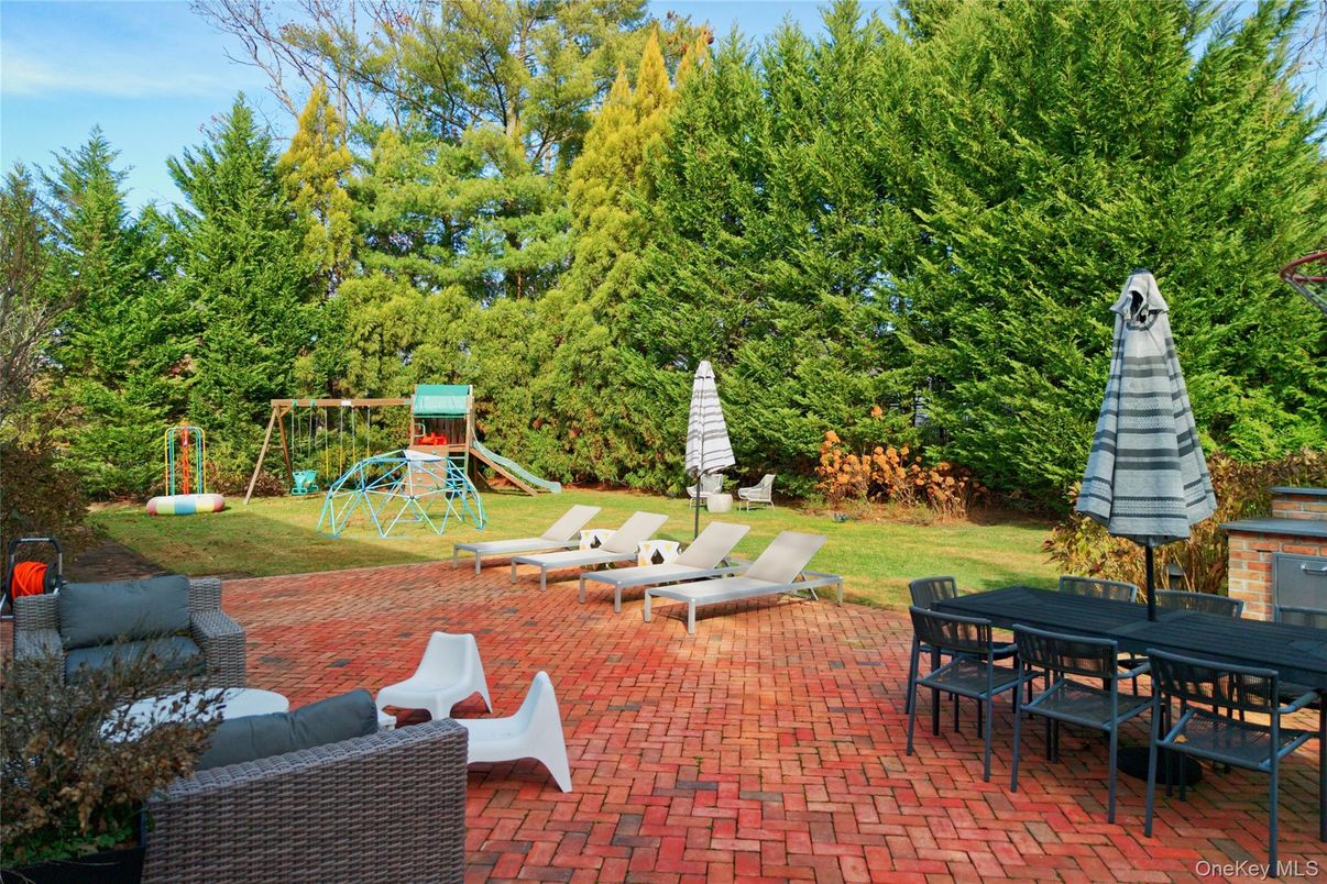 Backyard, Exterior, Playground