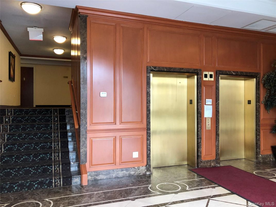 Elevator, Interior
