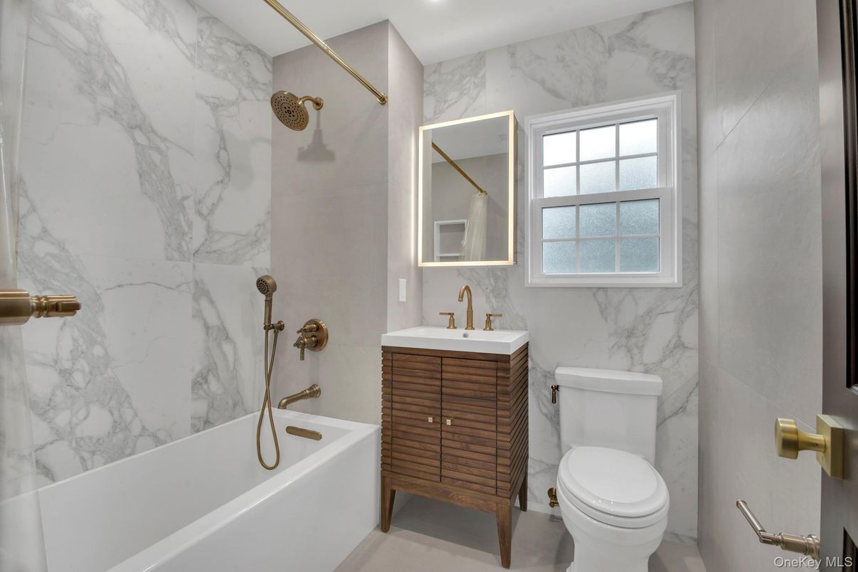 Bathroom, Interior, Marble Walls, Recessed Lighting