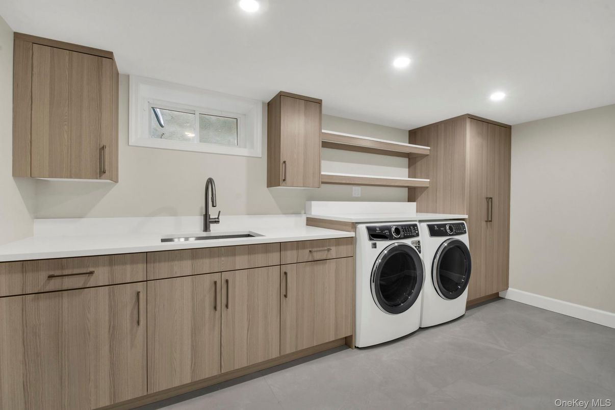 Interior, Recessed Lighting, Washer