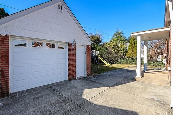 Detached Garage, Exterior, Playground