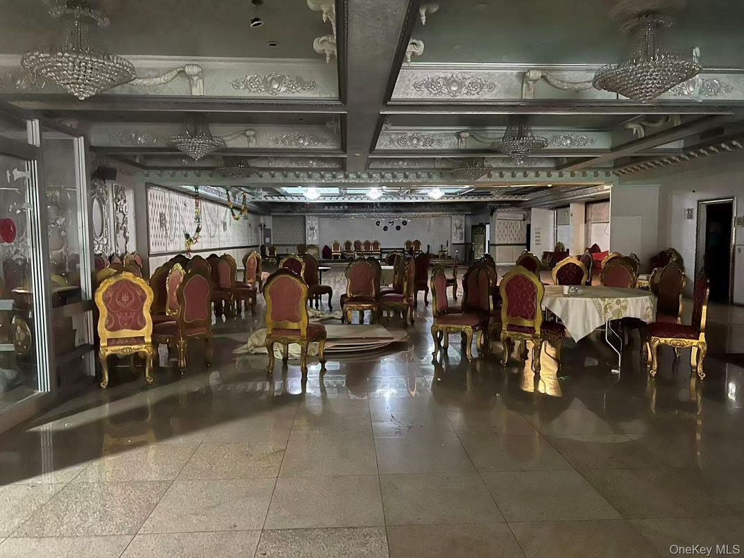Chandelier, Dining room, Interior