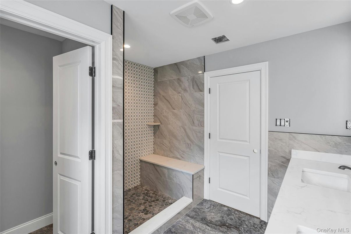 Bathroom, Interior, Marble Walls, Recessed Lighting