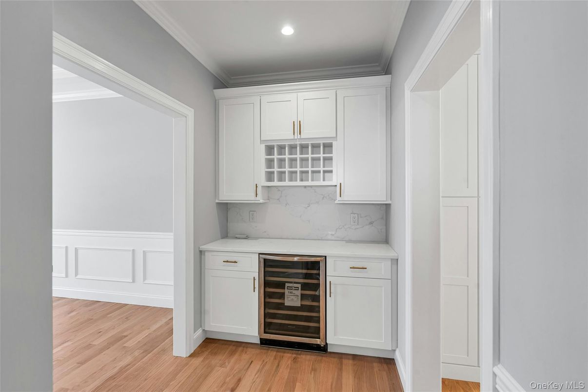 Interior, Kitchen, Marble Walls, Recessed Lighting, Wood Texture Flooring