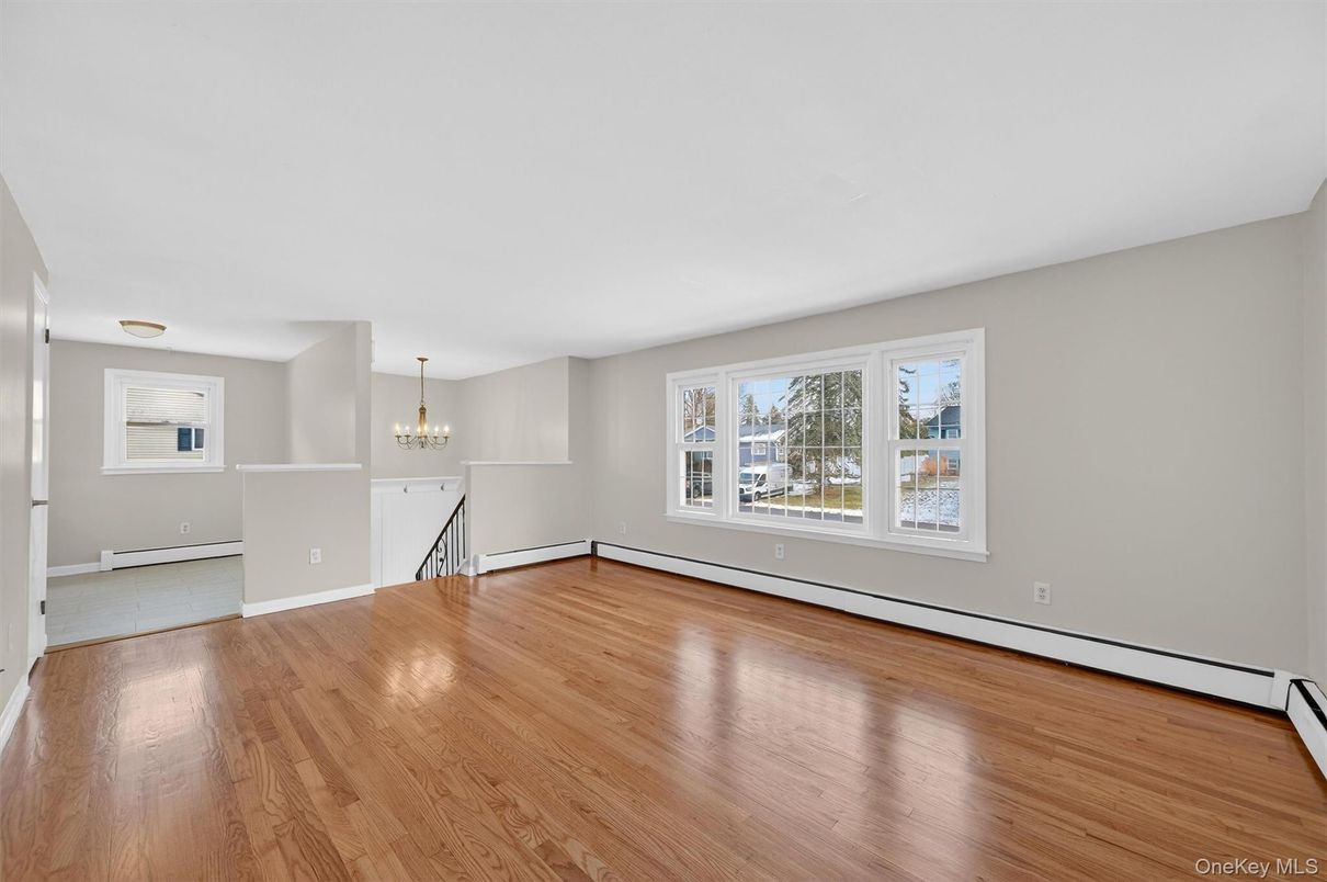 Chandelier, Empty room, Interior, Wood Texture Flooring